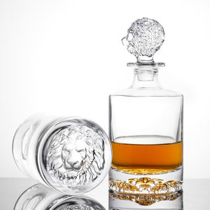 Decantador de Whisky de Cristal sin Plomo con Diseño de <span class=keywords><strong>León</strong></span>, Juego de 4 Vasos Old Fashioned, para Uso Doméstico, Capacidad de 900 ml - Product Image 1