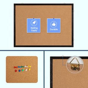 Bacheca bacheca in sughero con cornice in legno nero - Product Image 3