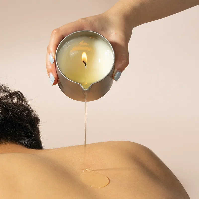 Großhandel Luxus Körper massage Öl Lotion Kerze Massage Zinn Kerze mit ätherischen Öl Gläsern Auslauf und Deckel
