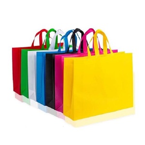 Fabricant du <span class=keywords><strong>Bangladesh</strong></span> sacs à provisions de couleur personnalisée prix d'usine de gros sacs à provisions non tissés écologiques