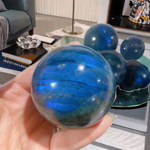 หินเรกิธรรมชาติ5-8ซม. หินลาบราดอไรต์ทรงกลมแวววาวสีฟ้าขัดเงาสำหรับตกแต่งห้อง fengshui - Product Image 1