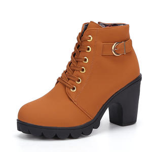 Nouvelles bottes femmes métal boucle de ceinture talon épais talon haut chausson femmes grande taille commerce extérieur femmes bottes - Product Image 1