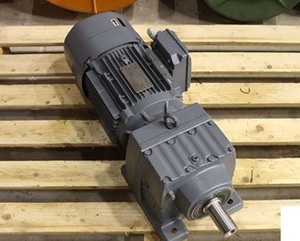 Motorreductor de Aluminio SEWS KA77/T DRN100L4/BE5HR/ES7C 64.75:1, 1000 RPM, 24V, Arranque KA77/T DRN100L4/BE5HR/ES7C - Product Image 5