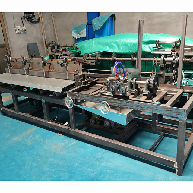 YC Cheap Price Chain Link Fence Machine High Reliability Fully Automatic Chain Link Fencing Machine Brand New Chain Link Machine