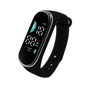 Orologio Elettronico Sportivo Impermeabile M8 con Display Digitale LED e Cassa Ovale per Uomo - Product Image 4
