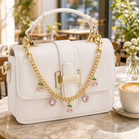 Nouveauté : Breloque de sac à main en forme de cœur de cerise, style classique et tendance, en métal plaqué or