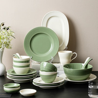 Assiettes de dîner vintage en céramique et grès, motif fraise en relief, écologiques, non toxiques, sans BPA, personnalisables, pour une table de luxe