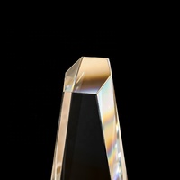 YL-1030 Nouveau Trophée K9 en Cristal avec Gravure Laser 3D Forme Bouclier Clair+Bleu pour Match de Basketball, Coffret Cadeau