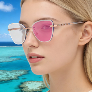 Gafas de sol fotocromáticas Cat Eye KJL-95027 para mujer, protección UV400, montura de plástico y metal, color negro, con resorte templado. - Product Image 5