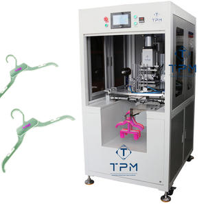 Impresora completamente automática de estampado en caliente de lámina de oro para perchas de plástico y madera - Product Image 1