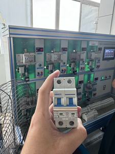 KINEE 2P 80A 100A 125A <span class=keywords><strong>DC</strong></span> MCB 600V 1000V 10KA devre kesici PV sistemi için C eğrisi MCB pil ana şalter - Product Image 6