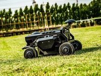 Robot tondeuse autonome intelligent avec navigation par vision pour la coupe automatique de l'herbe et l'entretien régulier des jardins et des terrains extérieurs