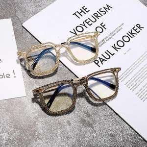 Lunettes de soleil vintage tendance 2020 pour femmes, montures de lunettes carrées pour hommes avec chaîne en strass colorés - Product Image 2