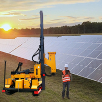 Machine de pose de poteaux solaires, système de montage au sol pour ferme solaire, équipement de pose de poteaux portable et efficace, pompe à moteur pour centrale photovoltaïque