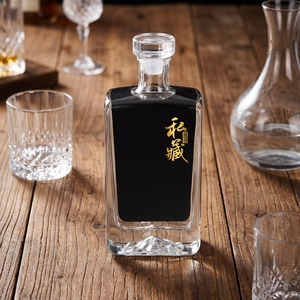 Botellas de Vidrio Cuadradas y Planas Vacías de 750 ml, 500 ml, 16 oz, 1 L, 1.5 L para Licores y Whisky, con Tapón de Goma, para Whisky, Vodka y Ginebra - Product Image 1