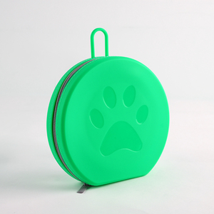 Bol de voyage pliable moderne en silicone avec fermeture éclair pour animaux de compagnie - Product Image 3
