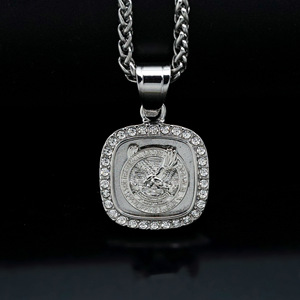 Vente en gros – Collier Hip Hop en acier inoxydable plaqué or 18 carats PVD, serti de zircone cubique, motif Dernière Cène, pour homme, emballage personnalisé - Product Image 4