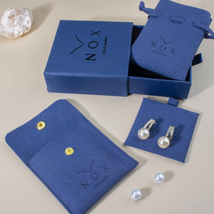 Bolsa de Joyería Azul Oscuro Personalizada con Logotipo Impreso, Bolsa de Embalaje para Guardar Pulseras, Collares y Pendientes - Product Image 5