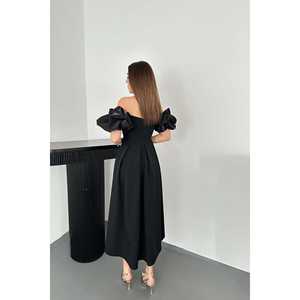 ชุดเดรสผ้าซาตินสีดำขายส่ง แขนจีบระบายทรงบอลลูน ชุดเดรสทำงานสุดหรู - Product Image 1