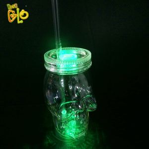 Gobelets lumineux personnalisés avec logo OEM, écologiques, pour fêtes d'Halloween, 480 ml, avec couvercle en forme de tête de fantôme, gobelets en plastique LED qui brillent dans le noir - Product Image 3