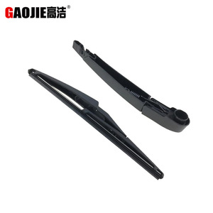 Conjunto de Escobilla Trasera Gaojie para Fiat 500L 2015 en Adelante, Ángulo de Raspado de 180 Grados - Product Image 1