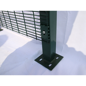 Valla de <span class=keywords><strong>malla</strong></span> de alambre de alta seguridad, duradera, soldada 358, antiescalada, <span class=keywords><strong>con</strong></span> punta para granja/carretera/jardín/deporte - Product Image 4