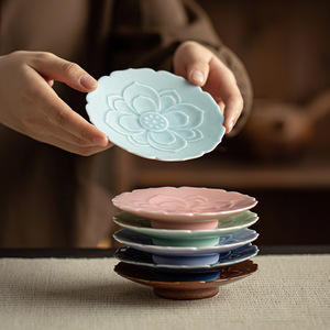 Assiette à thé en céramique en forme de fleur, petit plat à dessert en porcelaine, style rétro luxueux, pour les fêtes - Product Image 2
