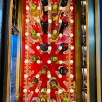 Vitrines modernes et luxueuses en acier inoxydable pour bars d'hôtel et meubles de salons