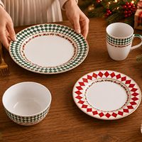 Service de table en porcelaine fine 16 pièces, motif de Noël, pour 4 personnes, avec détails dorés