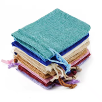Sac d'emballage de bonbons personnalisé avec cordon de serrage pour cadeau de mariage Pochette de rangement en jute avec logo personnalisé pour parfum cosmétique