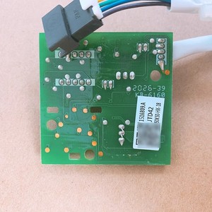 บอร์ดควบคุมเครื่องปรับอากาศไฮเซ่นส์ เคลอน 1516809.A แผงแสดงผล แผงวงจรรับสัญญาณ การออกแบบที่แม่นยำ - Product Image 2