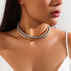 Kalung logam Punk anak perempuan, kalung Choker cincin bergaris banyak lapis emas untuk wanita