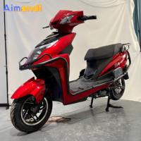 Moto électrique 72V 2000W sans balais haute puissance à vitesse rapide avec une vitesse maximale de 80 km/h pour les trajets quotidiens et les sorties en ville, pneus larges