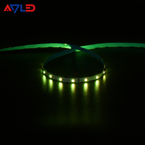 Bande LED intelligente RVBIC Zigzag 60 LED/m DC12V SMD3535 SK6812 intégrée, pleine couleur, adressable, 6 mm, pour décoration miroir irrégulière - Product Image 3