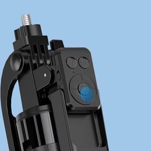 Palo de Selfie <span class=keywords><strong>A17</strong></span> con Control Remoto Inalámbrico Recargable, Trípode Estable Portátil con Rotación de 360 Grados para Transmisión en Vivo y Blog - Product Image 6
