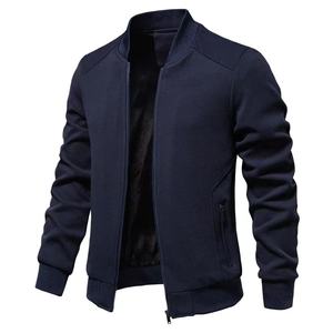 Chaqueta deportiva de talla grande para hombre con logotipo personalizado de alta calidad 2025, chaqueta de piloto acolchada de invierno para hombre - Product Image 4