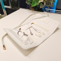 Ensemble d'emballage de bijoux de luxe personnalisé, boîte cadeau en papier écologique, sac de shopping et chiffon de nettoyage pour bijoux avec logo