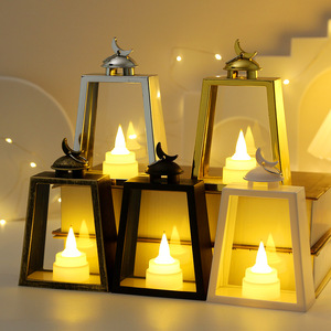 Nouvelle lanterne à vent trapézoïdale en plastique avec éclairage LED de style européen, porte-bougie pour la décoration de fêtes, bar rétro - Product Image 2
