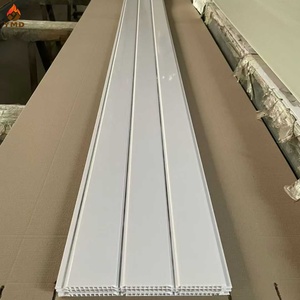 Panel de Techo de PVC Perforado de Alta Calidad de 300*9 mm, Absorbente de Sonido, Diseño Moderno, Resistente al Fuego, Impermeable y Antiarañazos - Product Image 1