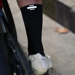 Chaussettes de cyclisme réfléchissantes pour la nuit, respirantes, sûres pour la conduite nocturne, légères, mi-mollet, pour l'été et le printemps, pour hommes et femmes - Product Image 6