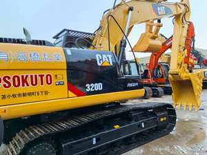 Excavatrice sur chenilles Caterpillar 320D d'occasion, poids en ordre de marche de 40 tonnes, moteur d'origine, modèle 2016, 138 CV, 2001-4000 heures de fonctionnement - Product Image 2