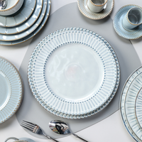 Service de table en céramique bleu et blanc de luxe ST, design à pois et lignes, porcelaine, style moderne, durable, pour mariage et réceptions.