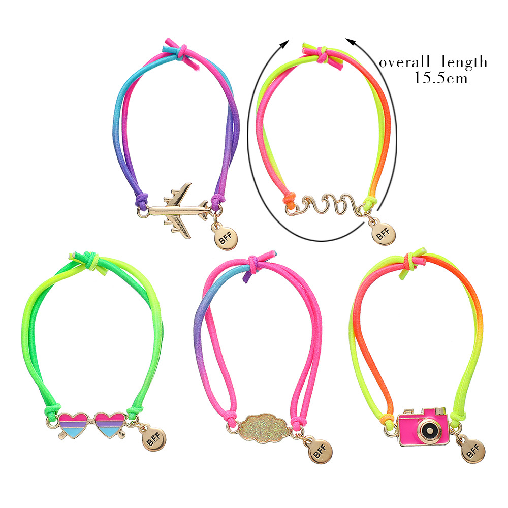 Set di braccialetti da surf dai colori vivaci, accessori da spiaggia impermeabili, set di cinque, braccialetti da festival, elementi essenziali estivi, braccialetti da damigella d'onore - Italia