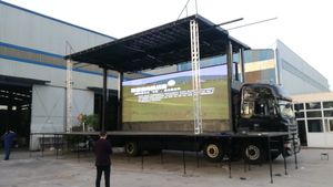 रोड शो/फ्लो स्टेज ट्रक के लिए हल्के और ध्वनि नेतृत्व वाले द्विपक्षीय हाइड्रोलिक ट्रक मोबाइल स्टेज - Product Image 2