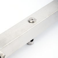Poteau de support de câble d'escalier en acier inoxydable BNS au design moderne et personnalisé
