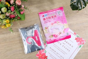 Sachet <span class=keywords><strong>d</strong></span>éshumidificateur suspendu pour <span class=keywords><strong>placard</strong></span>, <span class=keywords><strong>absorbeur</strong></span> <span class=keywords><strong>d</strong></span>'<span class=keywords><strong>humidité</strong></span> pour armoire - Product Image 3