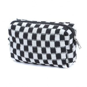 Pochette Cosmétique Tricotée Vintage Portable Trousse de Maquillage Tendance pour Voyage en Extérieur avec Fermeture Éclair - Product Image 4