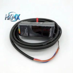 Unidad Amplificadora de Sensores Digitales RGB KEYENCE CZ-V21A, Unidad Principal, NPN, Nueva - Product Image 1