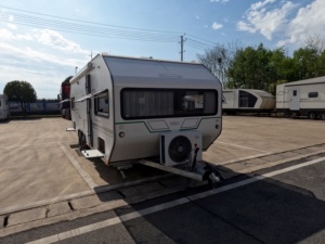 Caravane à double essieu en alliage d'aluminium pour voyages toutes saisons, camping hors réseau, camping-car familial, camping-car extérieur, motorhome - Product Image 2