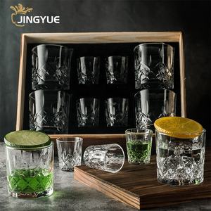 Vente <span class=keywords><strong>en</strong></span> gros de verres à whisky et de verres à liqueur à l'ancienne avec logo personnalisé coffret <span class=keywords><strong>en</strong></span> <span class=keywords><strong>bois</strong></span> pour anniversaire whisky cocktail liqueur - Product Image 1